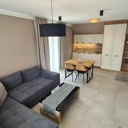Nea Apartament *