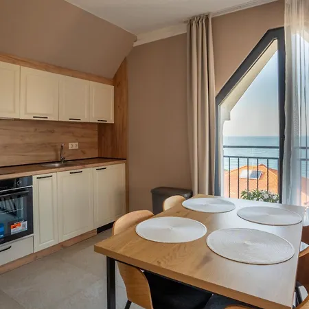 Nea Apartament